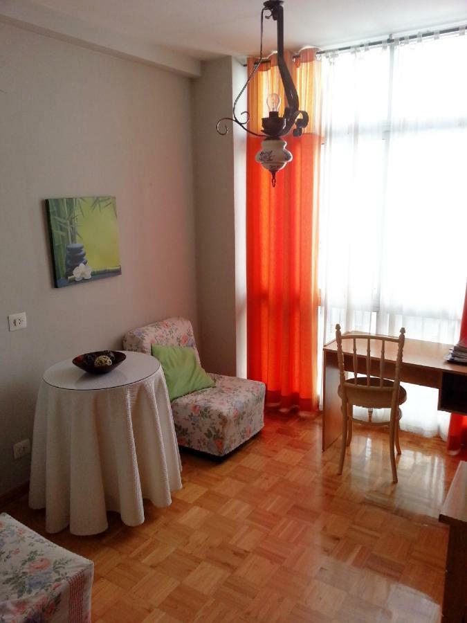Vivienda Apartment Pontevedra Bagian luar foto